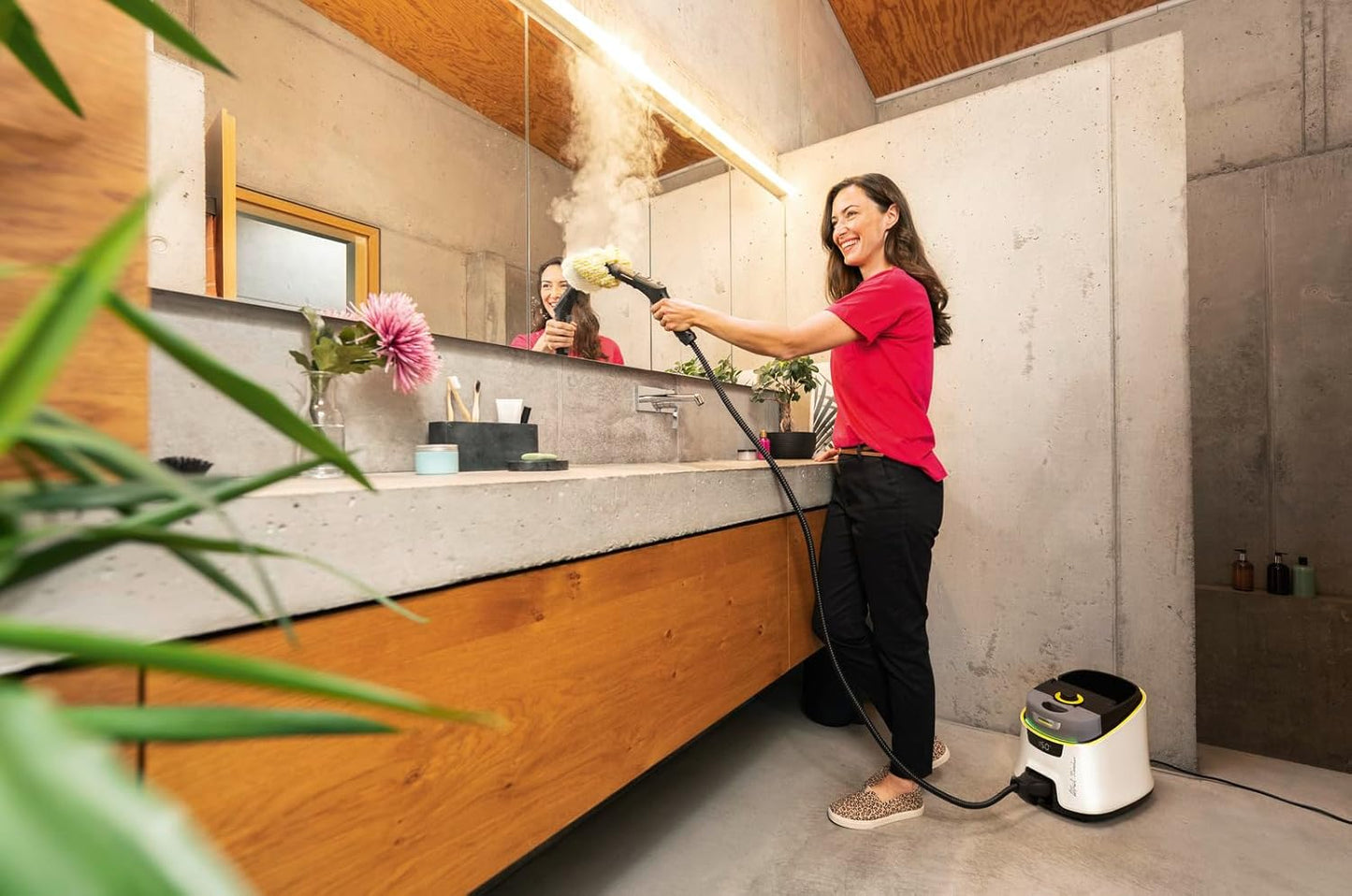 Kärcher SC 5 Deluxe Dampfreiniger: 4 Bar, 1400 Quadratfuß, 2250W, Schnell, Teppichgleiter