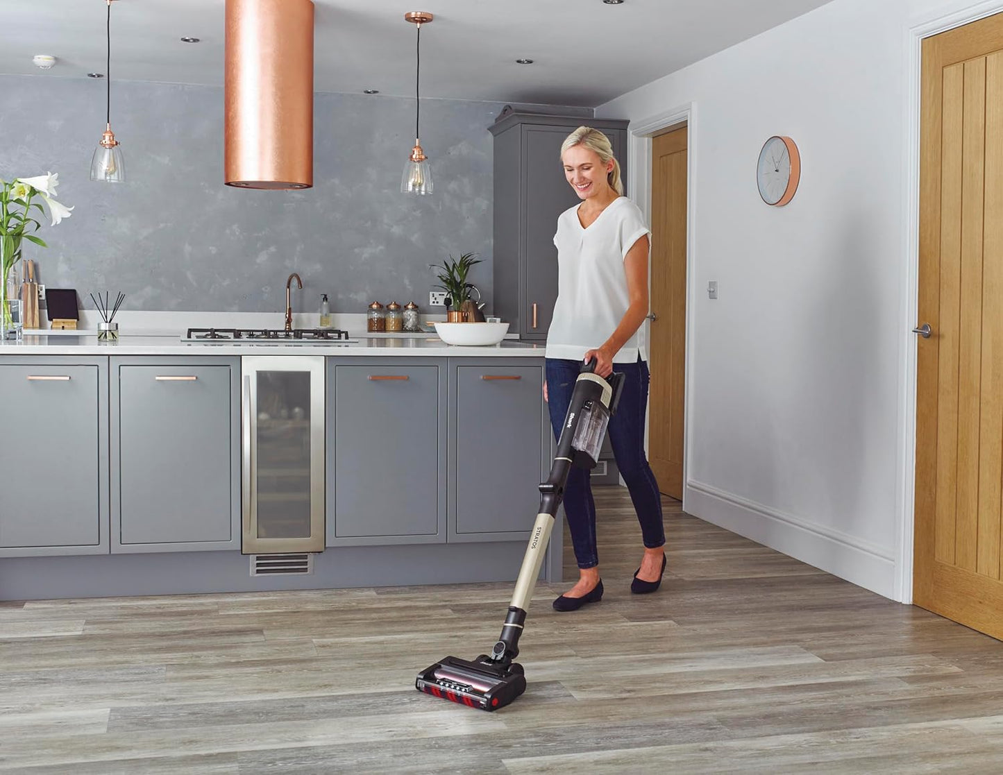 Shark Stratos Kabelloser Akku-Staubsauger PowerFins Plus CleanSense IQ Technologie