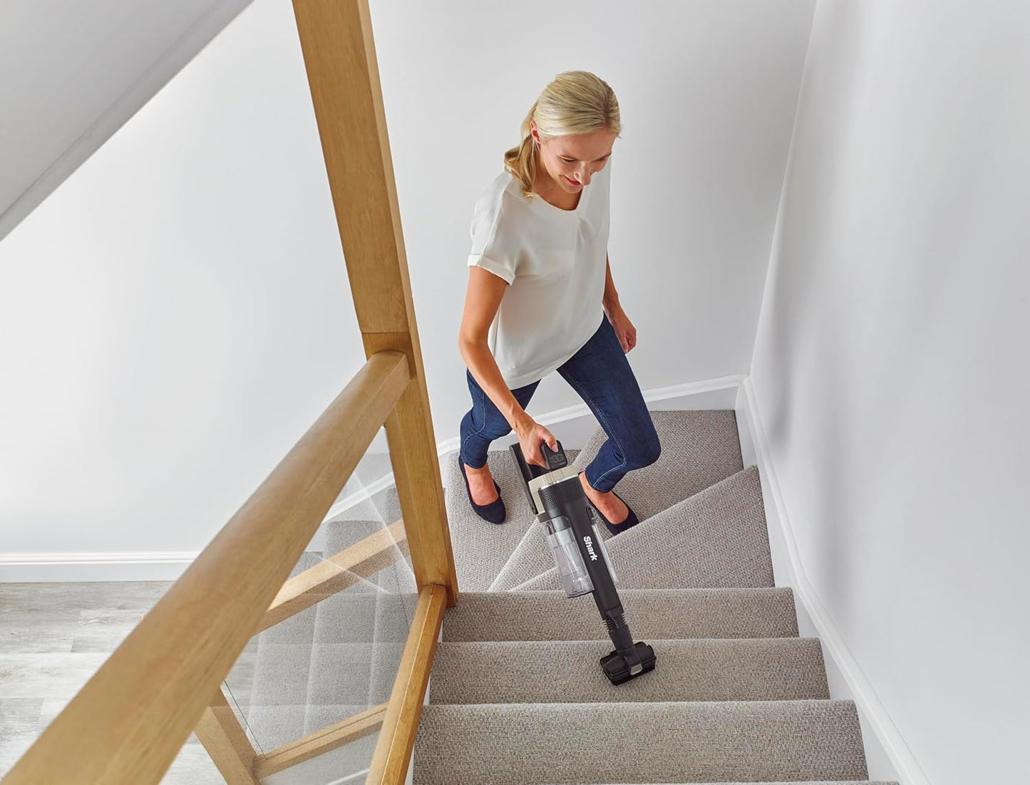 Shark Stratos Kabelloser Akku-Staubsauger PowerFins Plus CleanSense IQ Technologie